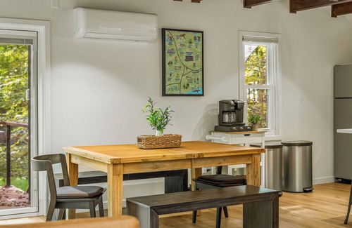 East Stroudsburg Casa | Hot Tub, Lake Access + Community Amenities | Somerset Lodge by AvantStay
