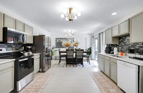 San Antonio Casa | Hot Tub Near Missions Park Dt Yard Bbq Games