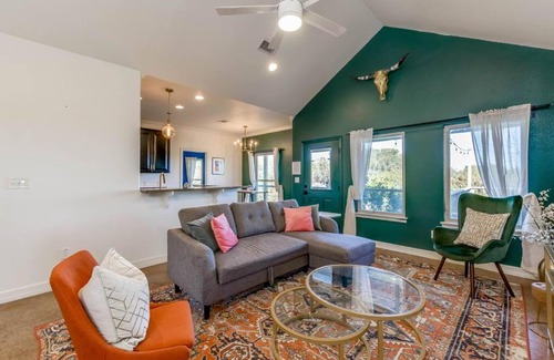 Dripping Springs Casa | Hot Tub overlooking view, 25min to West Austin,