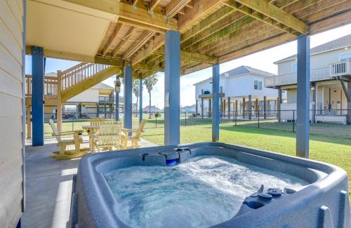 Crystal Beach Casa | Hot Tub, Patio and Deck Coastal Crystal Beach Home!