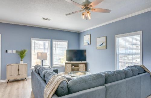 Crystal Beach Casa | Hot Tub, Patio and Deck Coastal Crystal Beach Home!