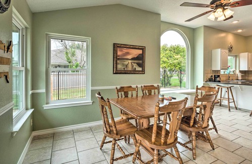 Hutto Casa | Hot Tub, Pool, & Fire Pit: Gorgeous Hutto Home