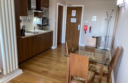 Penrith Apartamento | Estudio de lujo | Piscina Balcon | Grandes vistas | Pueblo de whitbarrow
