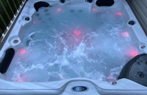 Tattershall Complejo | Hot tub retreat at Tattershall Lakes