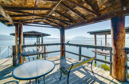 North Lakeport Casa | Hot Tub, Views and Dock! Playful Home on Clear Lake