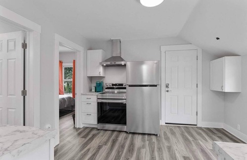 Two Rivers Casa | Hot Tub, Walk to Neshotah Beach, Sleeps 6