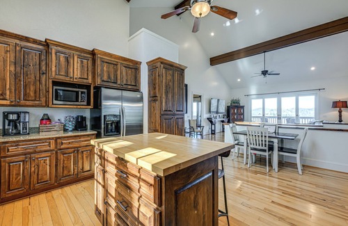 Cullowhee Casa | Hot Tub & Water Views: Lake Glenville Home!