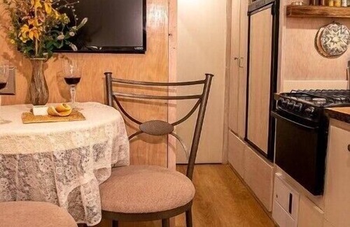 Livingston Apartamento | Hot Tub with the Stars Airstream