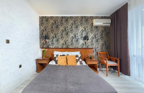 Saints Constantine and Helena Hotel | Hotel Yo