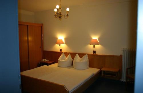 Bad Muenster am Stein-Ebernburg Hotel | Hotel Krone