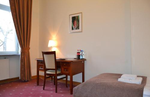 Srodmiescie Hotel | Hotel Łazienkowski