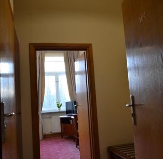 Srodmiescie Hotel | Hotel Łazienkowski