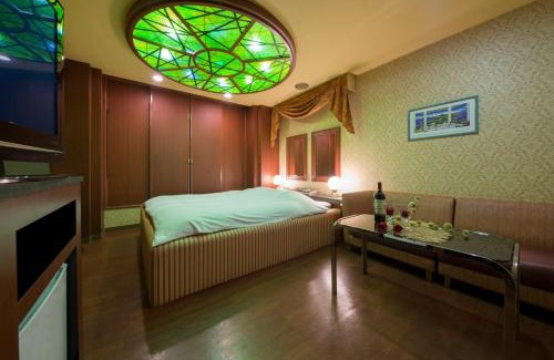 Himeji Hotel | Hotel ニャンだふる