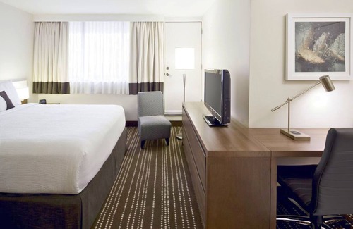 Shaughnessy Village Hotel | Hotel 2170 Lincoln Downtown Montreal