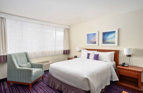 Shaughnessy Village Hotel | Hotel 2170 Lincoln Downtown Montreal