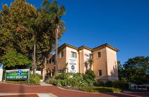 Nedlands Hotel | Hotel ∙ 8 huéspedes