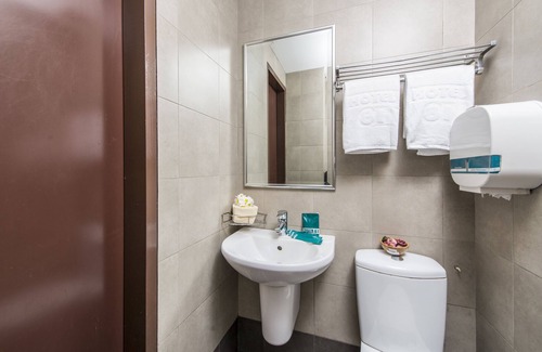 Balestier Road Hotel | Hotel 81 - Balestier