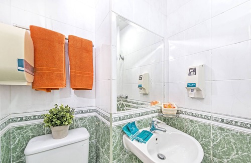 Geylang Hotel | Hotel 81 Gold