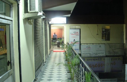 Paltan Bazaar Hotel | Hotel Abhinandan Grand
