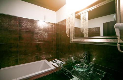 Los Villares Hotel | Hotel ACG