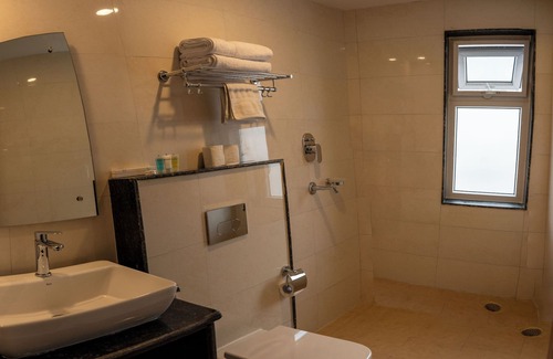 Pokhara Hotel | Hotel Adam