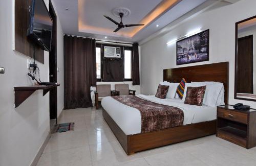 Sector 27 Hotel | Hotel Admire Inn Sector-18 by ASPL