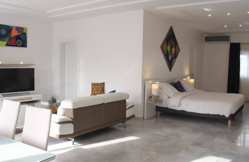 Lome Hotel | Hotel Ahoefa King Salomon Garden