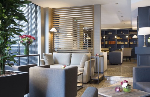 Saint-Vincent-de-Paul Hotel | Hotel Albert 1er Paris Lafayette