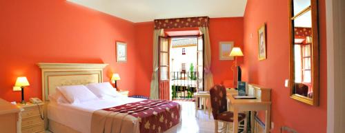 Carmona Hotel | Hotel Alcázar de la Reina