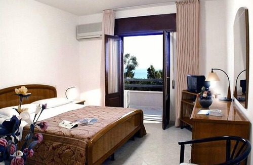 Marinella di Selinunte Hotel | Hotel Alceste