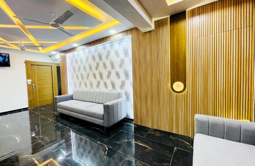 Chandlodiya Hotel | Hotel Alexa