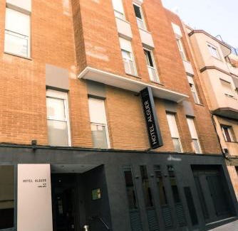 La Maternitat i Sant Ramon Hotel | Hotel Alguer Camp Nou