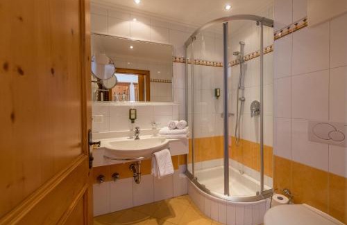 Untertauern Apartamento | Hotel Almschlössl & Schrotteralm