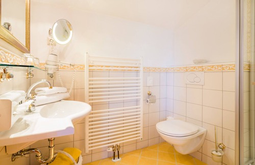 Alpendorf Hotel | Hotel AlpenSchlössl