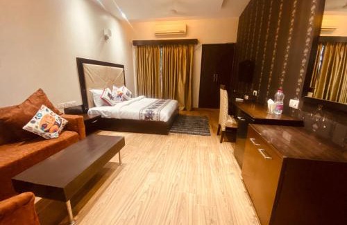 DLF Phase 3 Hotel | Hotel Amazone Residency Dlf Phase 3