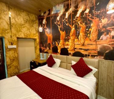 Varanasi Hotel | Hotel Ambassador Varanasi