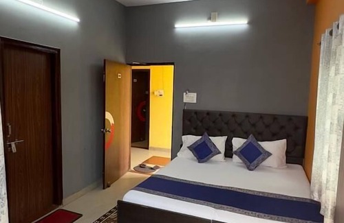 Varanasi Hotel | Hotel Aparajita
