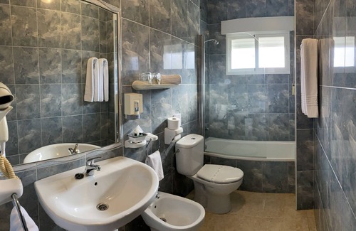 O Grove Hotel | Hotel & Apartamentos Cons da Garda