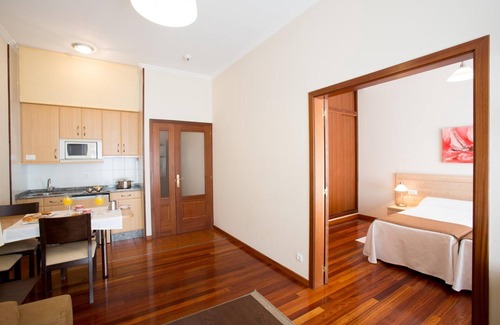 Pontevedra Hotel | Hotel Apartamentos Dabarca