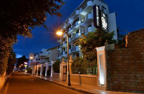 Recanati Hotel | Hotel & Apartments Villa Linda