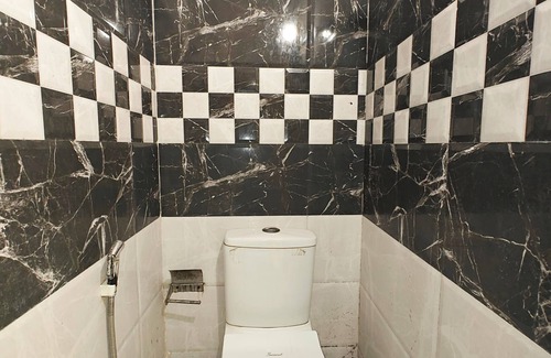 Paharganj Cabina | Hotel Apple Villa by Sushant Travels
