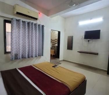 Veraval Casa | Hotel Aradhana