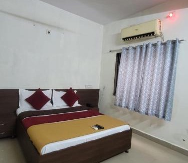 Veraval Casa | Hotel Aradhana