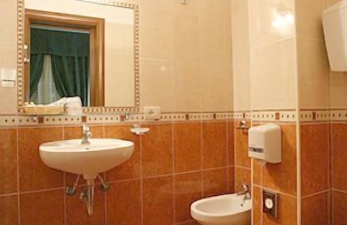 Dergano Hotel | Hotel Ares