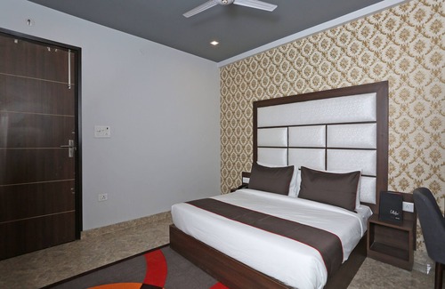 Mahipalpur Extension Hotel | Hotel Arhaan Palace By GRB
