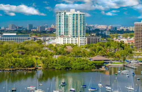 Coconut Grove Hotel | Hotel Arya BW Premier Collection