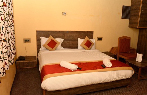 Rajbagh Hotel | Hotel Ashai