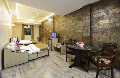 Fatehabad Road Hotel | Hotel Ashish Palace