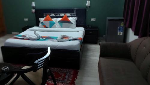 Noida Casa | Hotel Ashray Noida