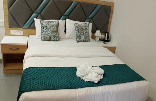 Yellamanchili Hotel | Hotel Atlas